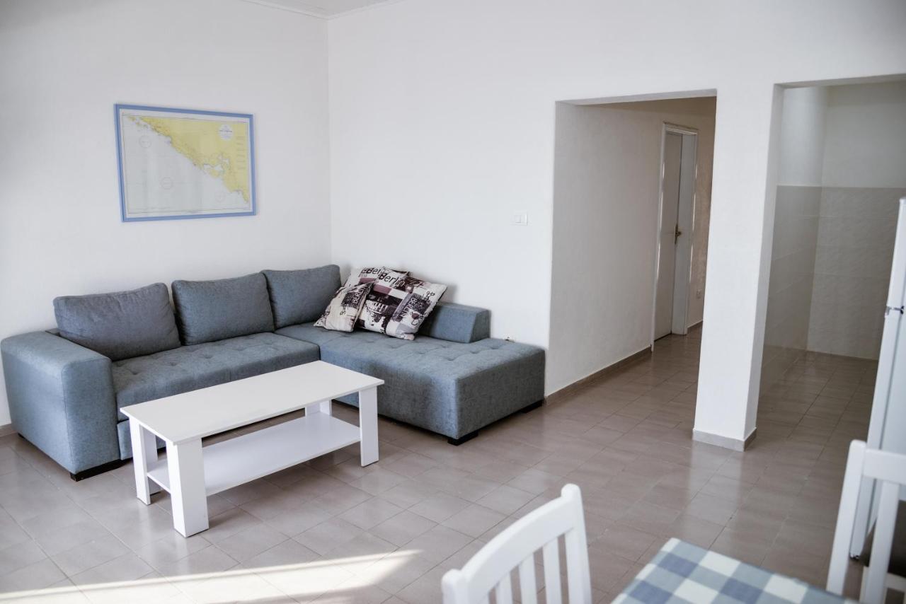 Iker Apartments Tivat Eksteriør bilde